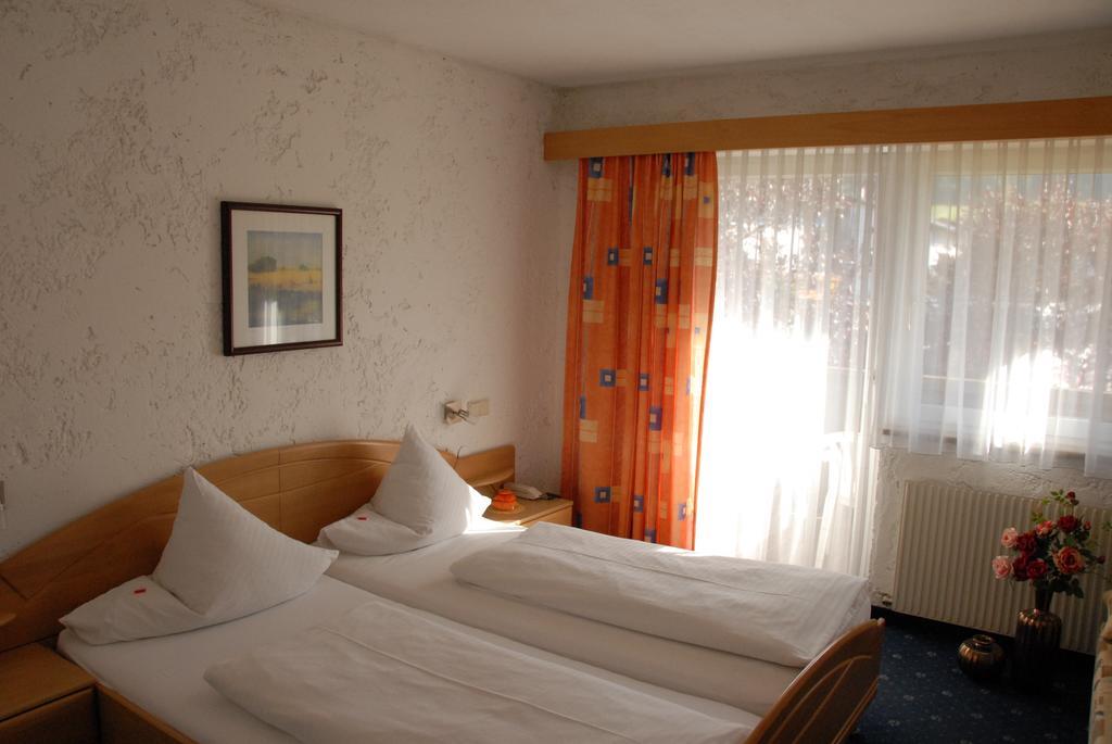 Hotel Edelweiss Götzens Pokoj fotografie
